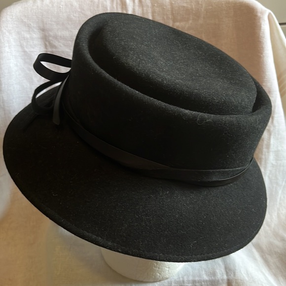 Women’s 100% Wool Handmade Hat. - Picture 6 of 8